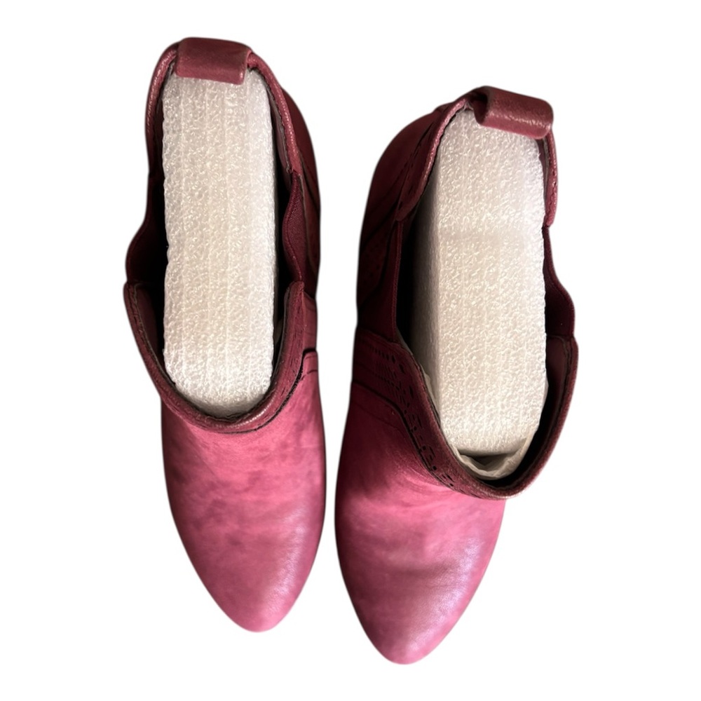 MIA | Sutton Bootie | Burgundy - Picture 4 of 5